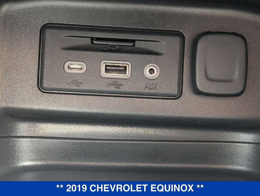 Used 2019 Chevrolet Equinox LT w/ Sun & Navigation Package AWD/4WD image 26