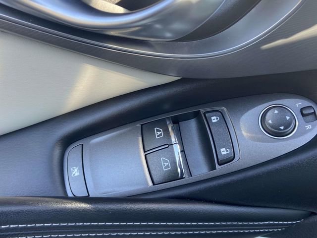 Used 2022 INFINITI Q60 3.0t Luxe w/ Cargo Package image 14