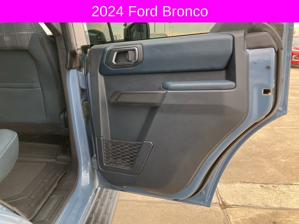 Used 2024 Ford Bronco Heritage Edition image 16
