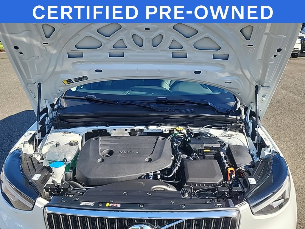 Used 2025 Volvo XC40 B5 Core w/ Protection Package Premier AWD/4WD image 29