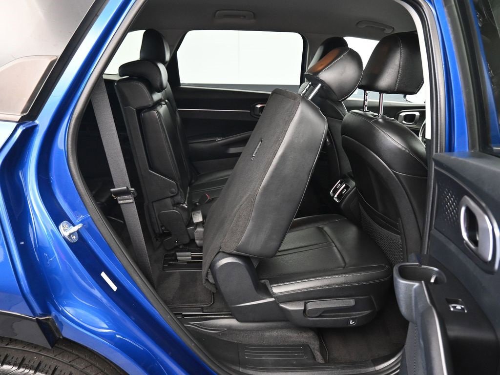 Used 2022 Kia Sorento S image 47