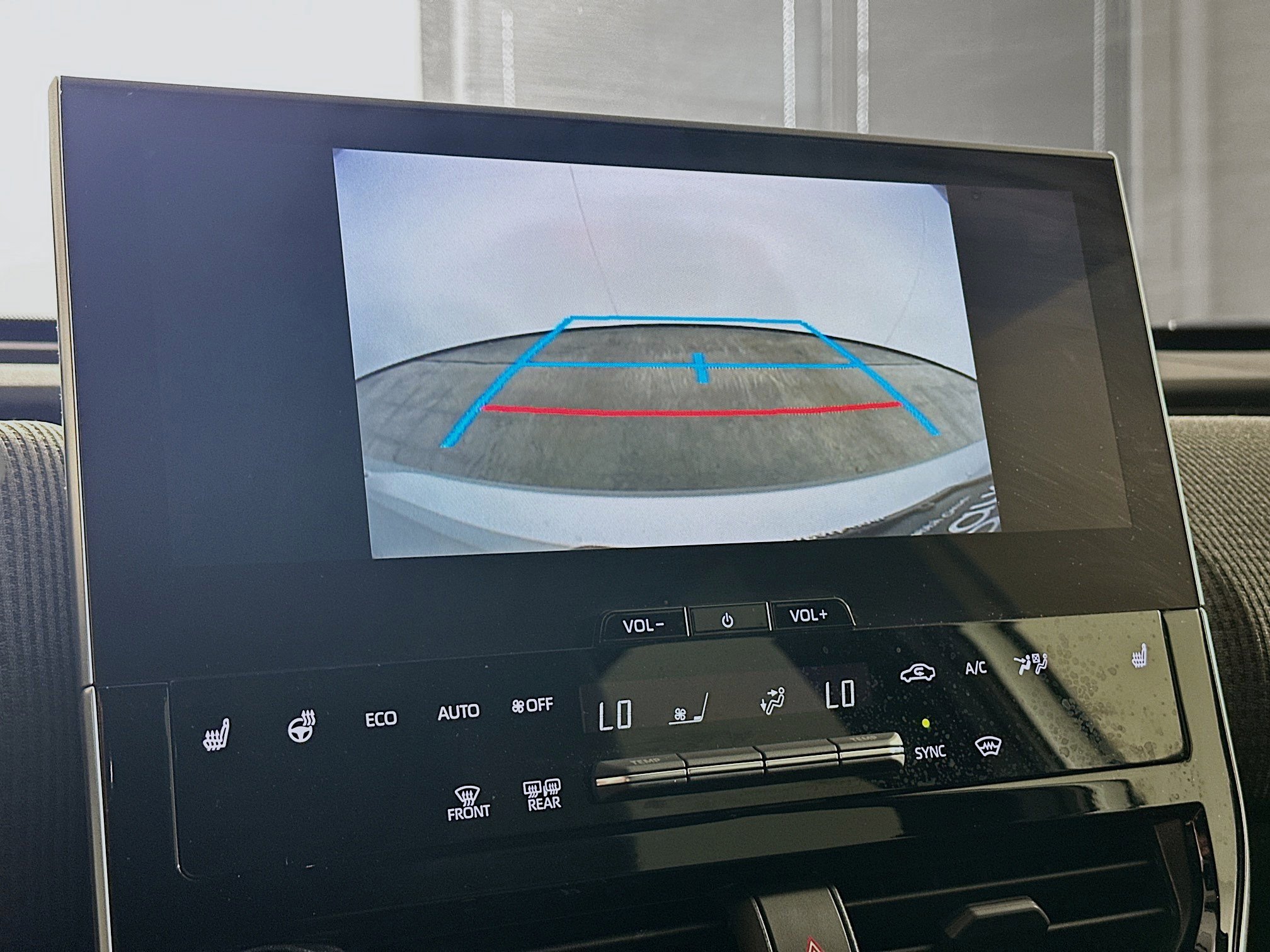 Used 2023 Toyota bZ4X XLE w/ Weather Package image 23