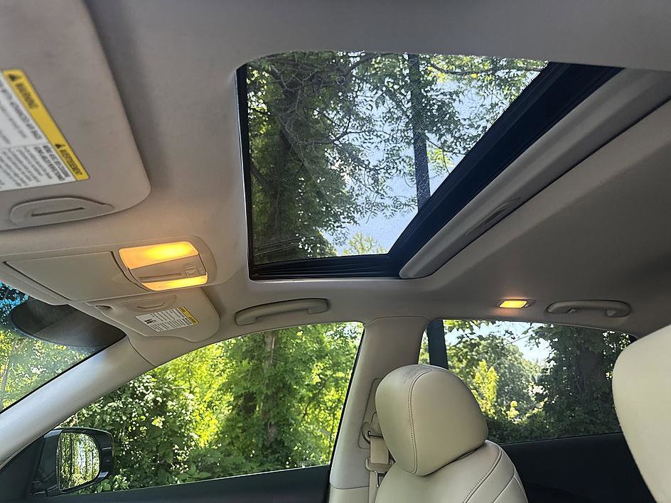 Used 2017 INFINITI QX50 AWD w/ Premium Plus Package image 21