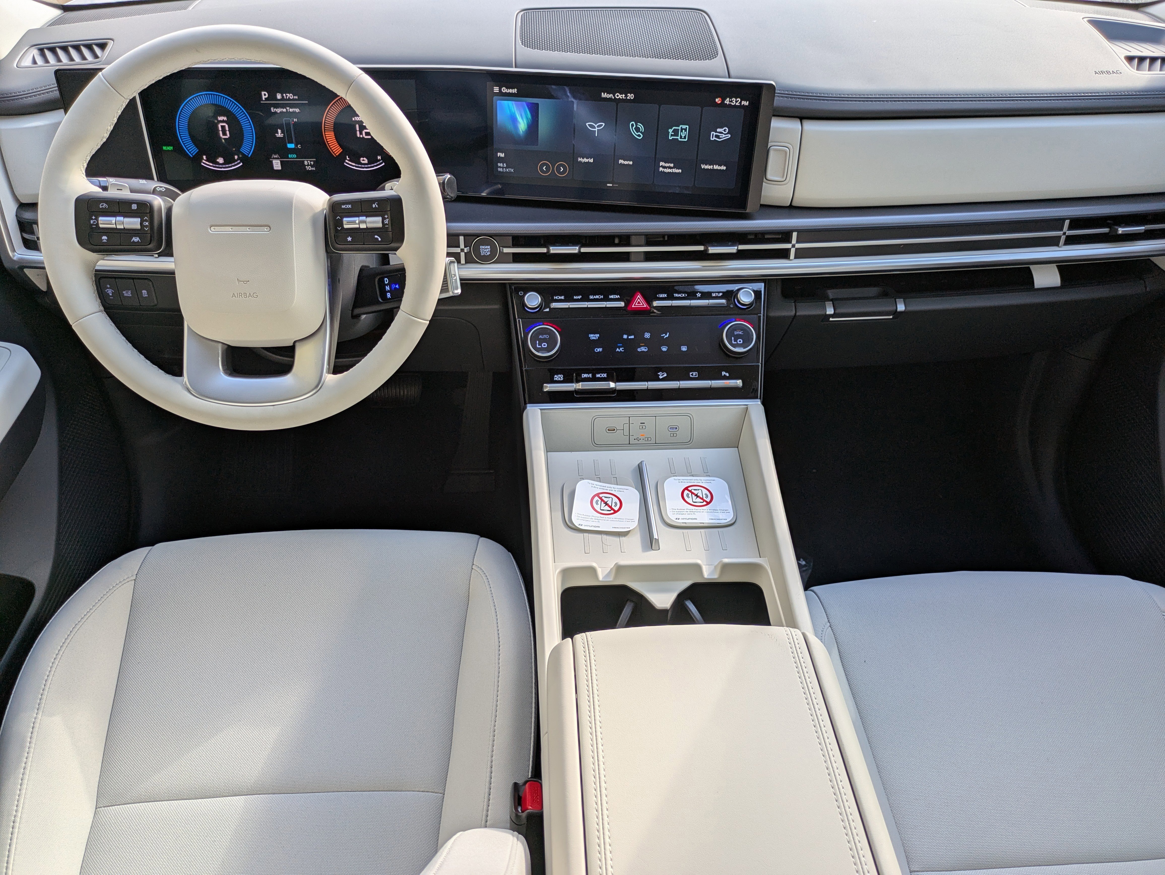New 2026 Hyundai Santa Fe SE FWD image 17