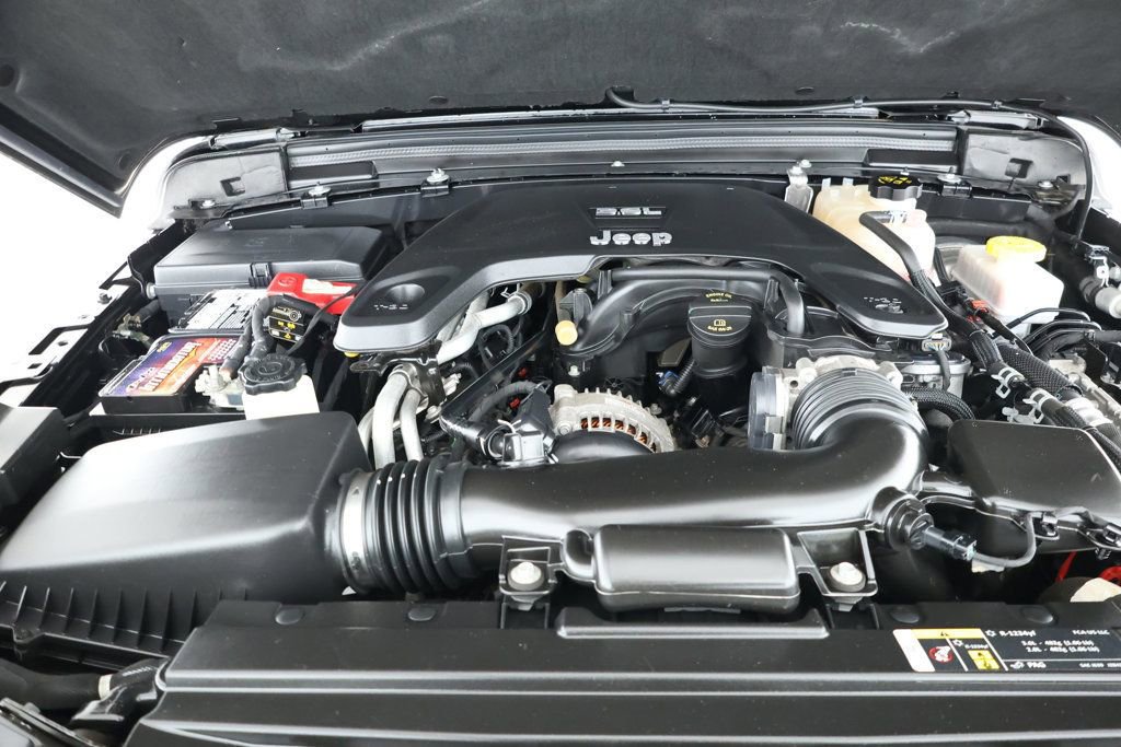 Used 2020 Jeep Wrangler Unlimited Sport S image 23