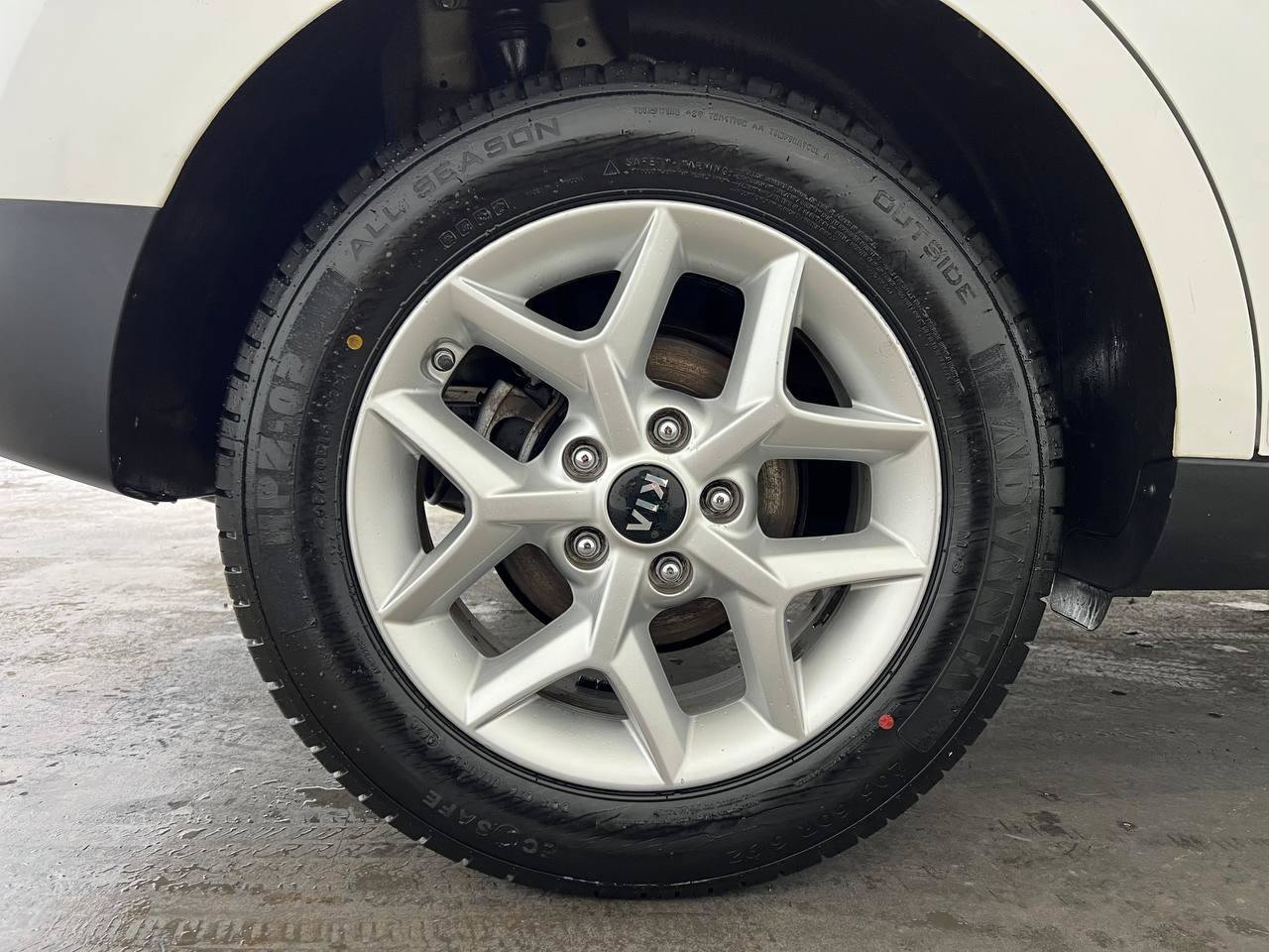 Used 2020 Kia Soul S FWD image 28