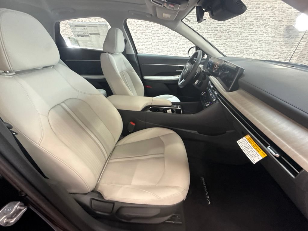 New 2026 Hyundai Sonata SEL FWD image 11
