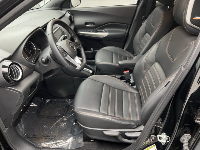 Used 2020 Nissan Kicks SR w/ SR Premium Package FWD image 11