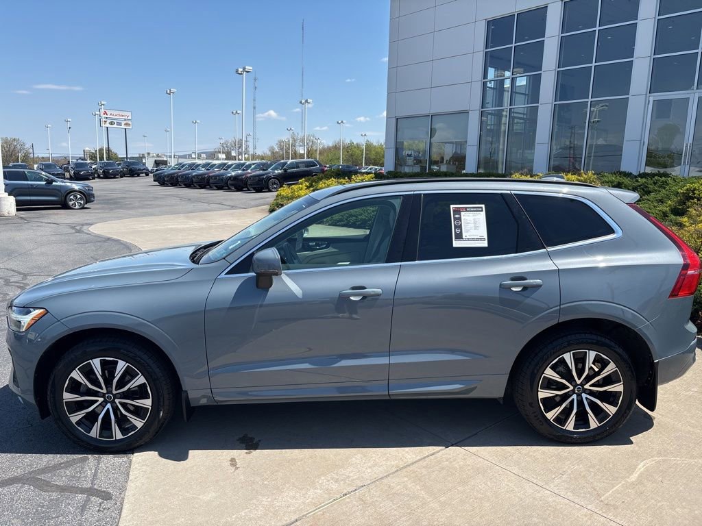 Certified 2023 Volvo XC60 B5 Core w/ Climate Package AWD/4WD image 11