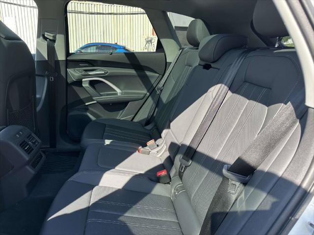 Used 2025 Audi Q5 Premium Plus w/ Premium Plus AWD/4WD image 13