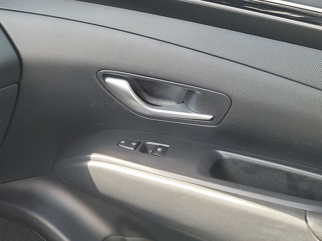 Used 2024 Hyundai Santa Cruz Night image 16