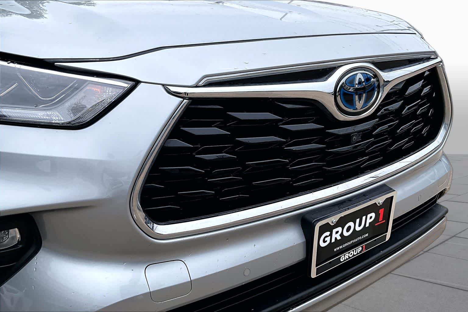 Used 2021 Toyota Highlander Platinum FWD image 30