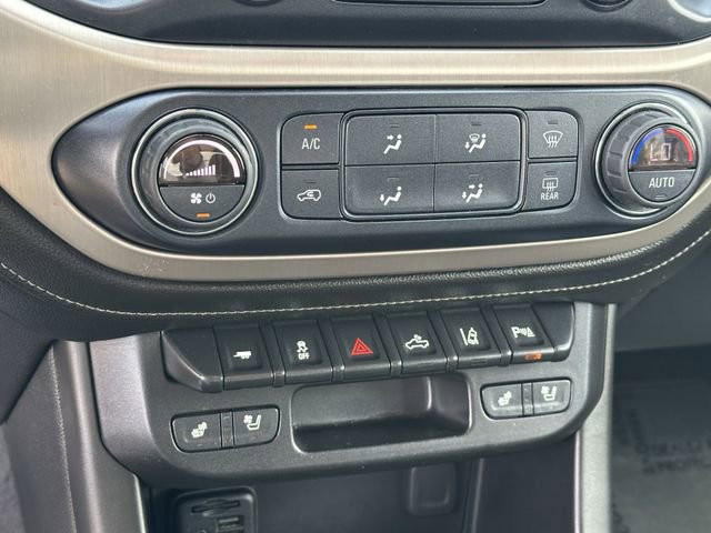 Used 2020 GMC Canyon Denali image 20