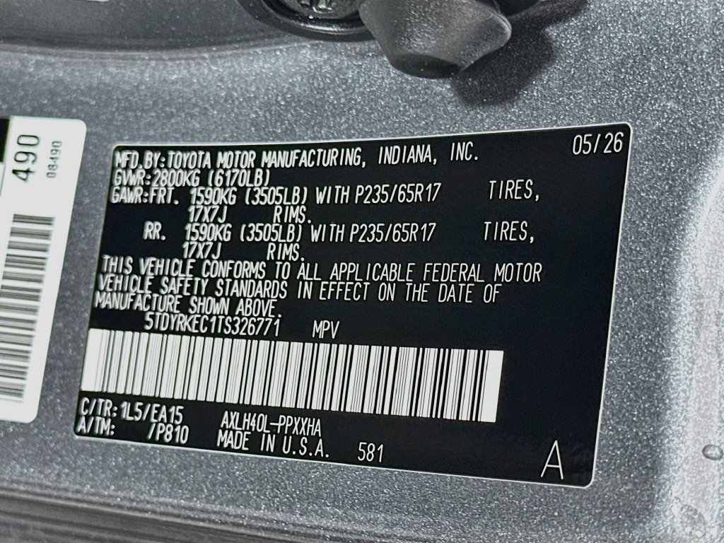 Used 2026 Toyota Sienna XLE FWD image 32