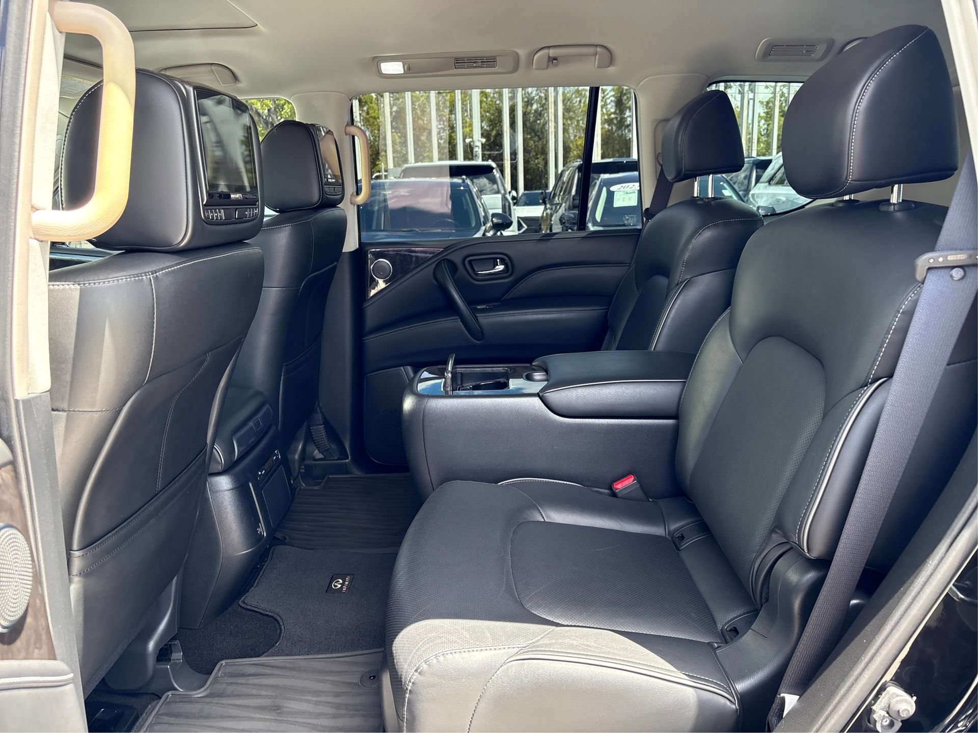 Used 2022 INFINITI QX80 Luxe w/ Cargo Package RWD image 10