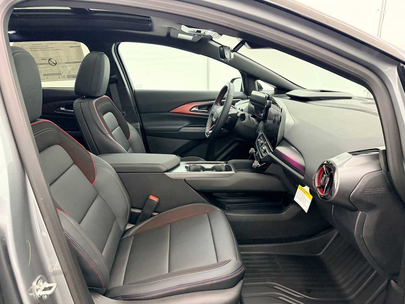 New 2026 Chevrolet Equinox EV RS image 21