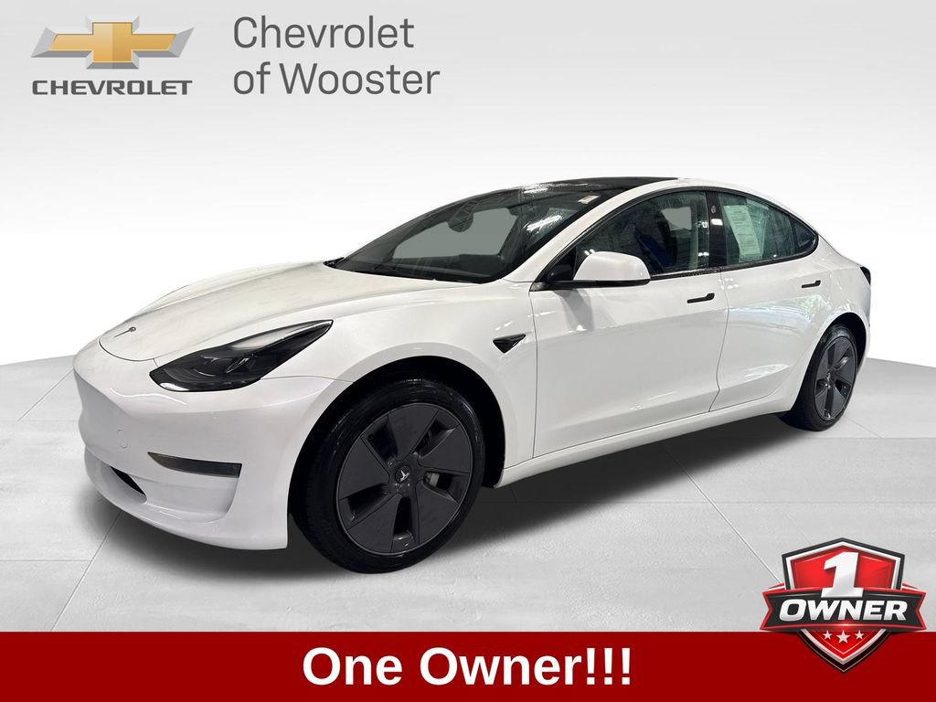 Used 2023 Tesla Model 3 Standard Range RWD image 1