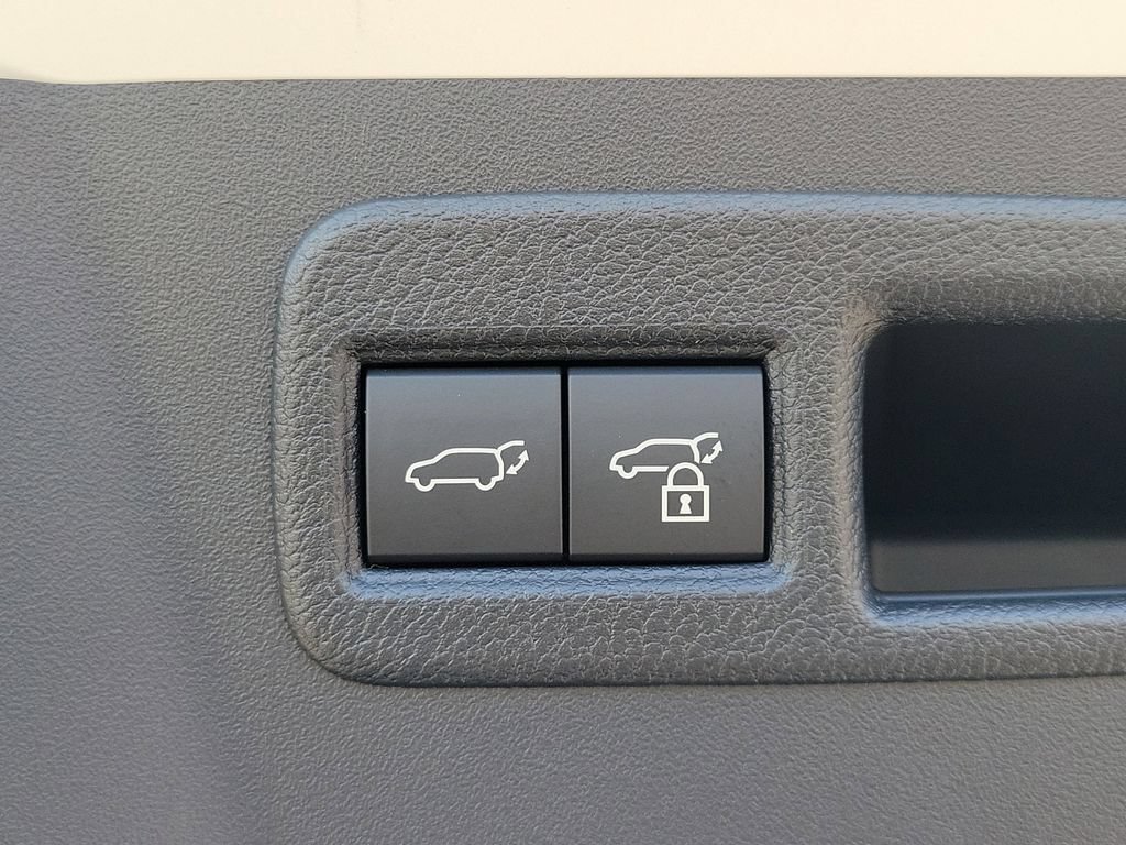 New 2026 Toyota C-HR AWD/4WD image 12
