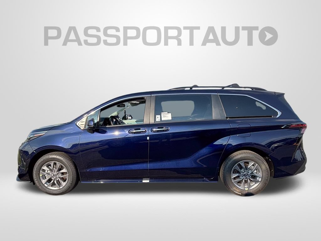 New 2026 Toyota Sienna XLE FWD image 2