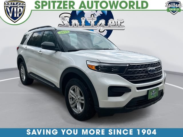 Used 2023 Ford Explorer XLT AWD/4WD image 1