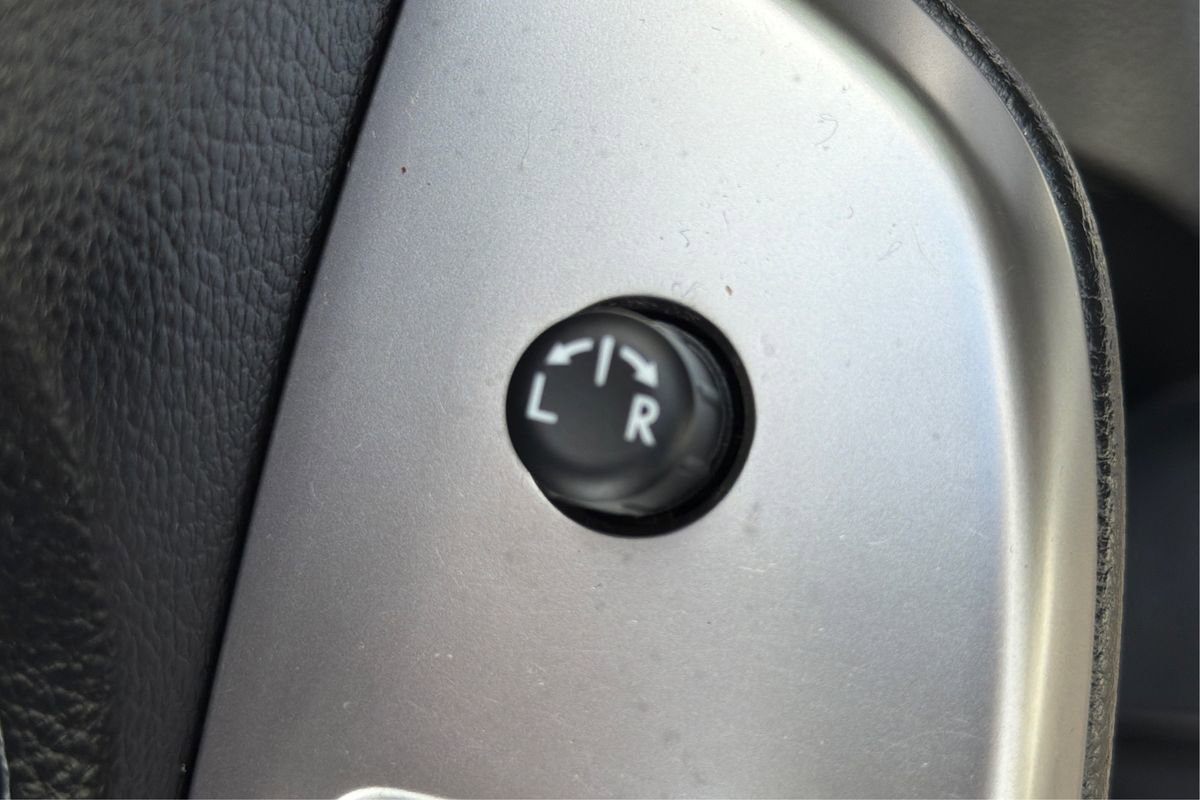 Used 2016 Subaru Crosstrek 2.0i Premium w/ Moonroof Package image 37