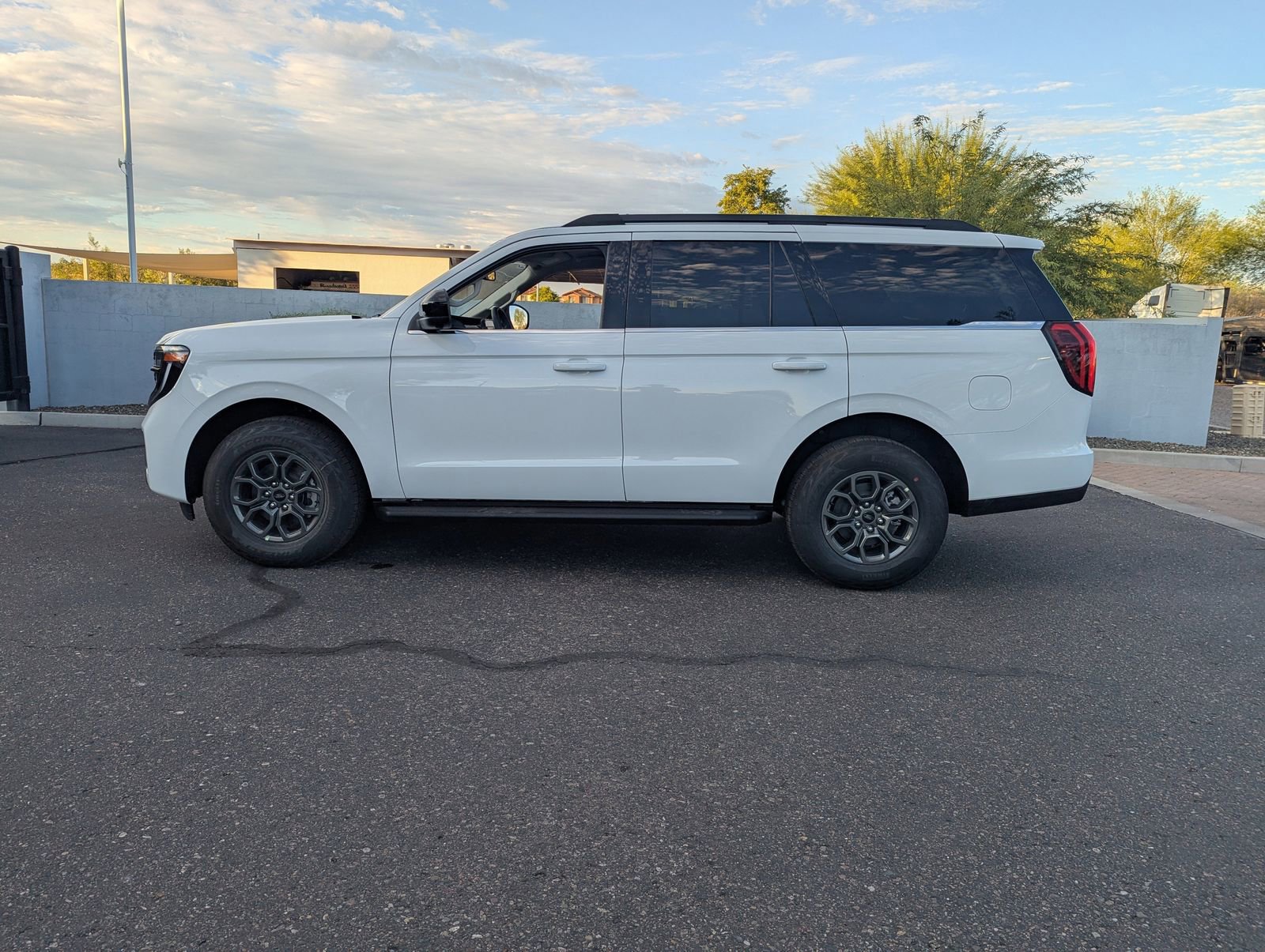 New 2025 Ford Expedition Active RWD image 32
