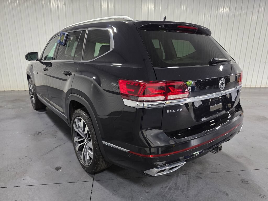 Used 2023 Volkswagen Atlas SEL Premium AWD/4WD image 3
