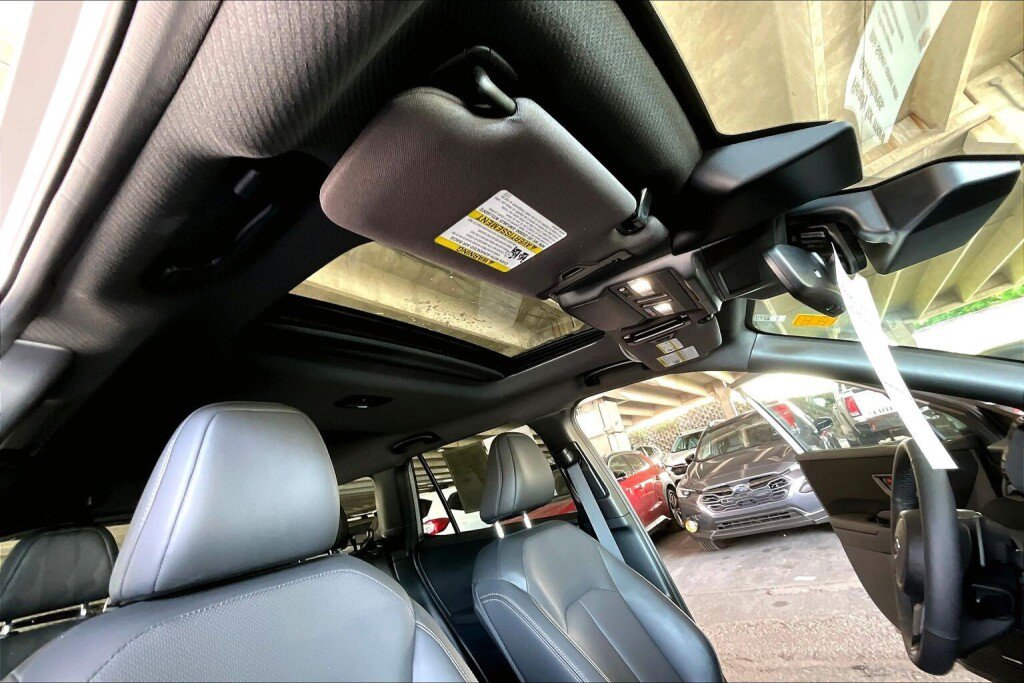 Certified 2026 Subaru Outback Limited AWD/4WD image 12