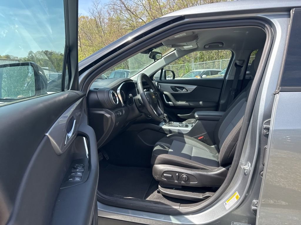 Used 2025 Chevrolet Blazer LT image 14