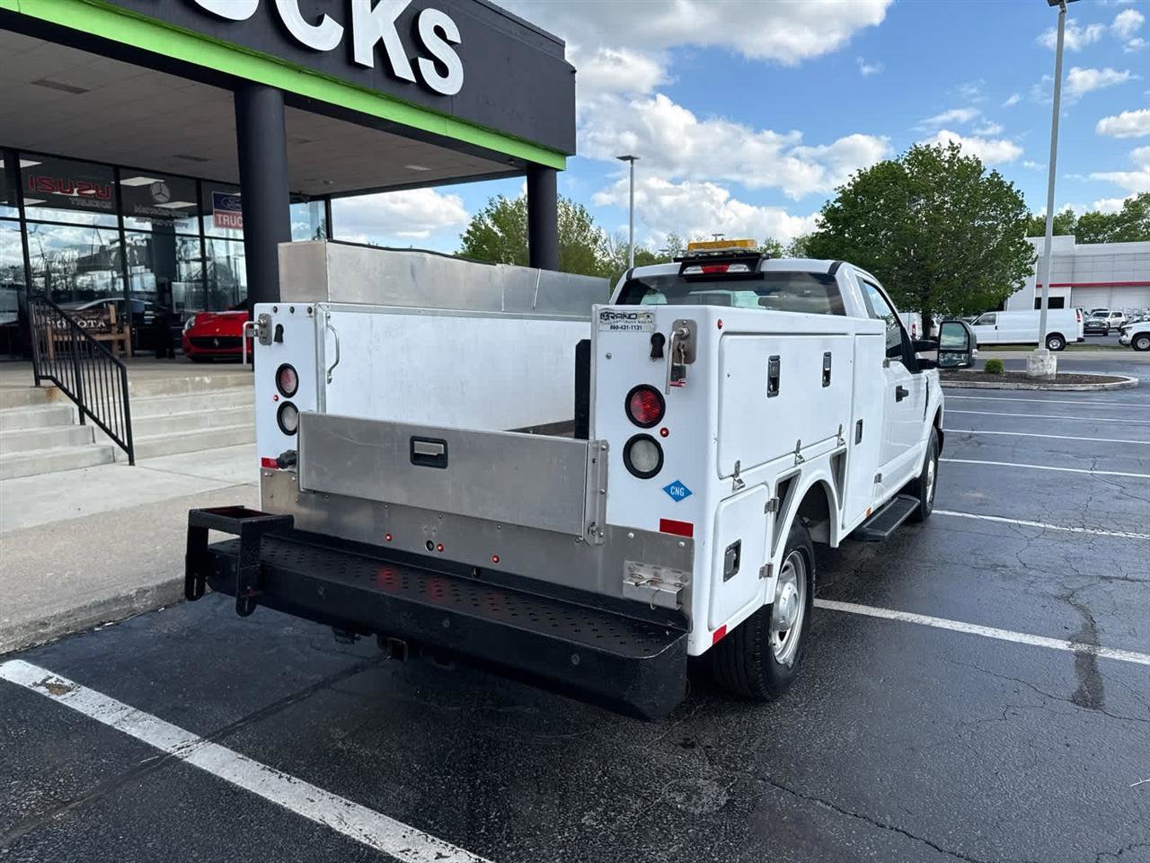 Used 2018 Ford F250 XL w/ Power Equipment Group RWD image 8