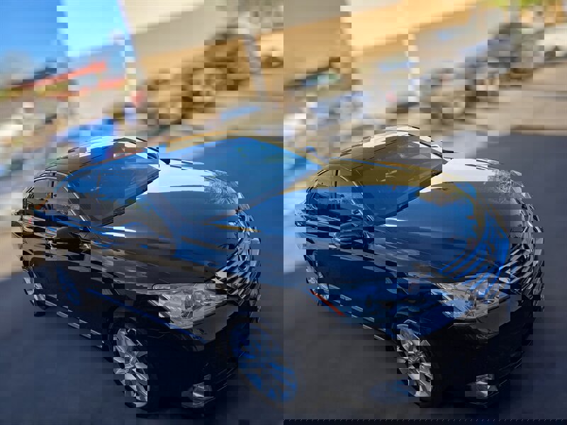 Used 2011 Lexus ES 350 image 3