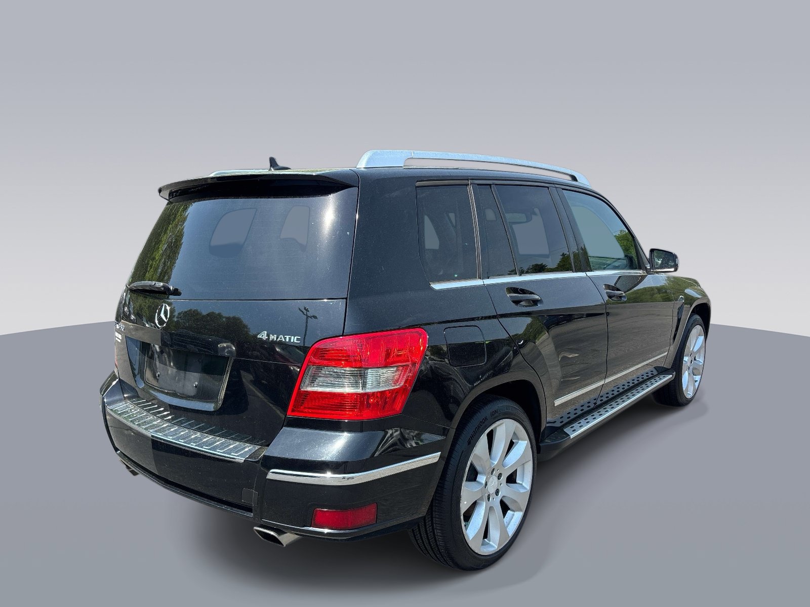 Used 2010 Mercedes-Benz GLK 350 4MATIC image 3