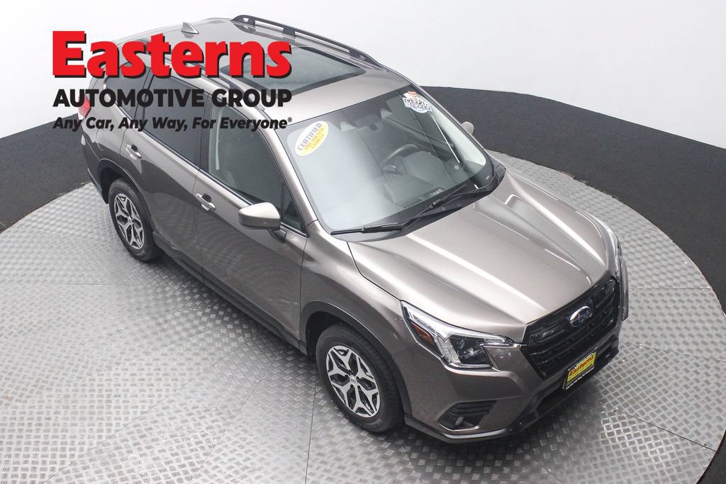 Used 2022 Subaru Forester Premium AWD/4WD image 3