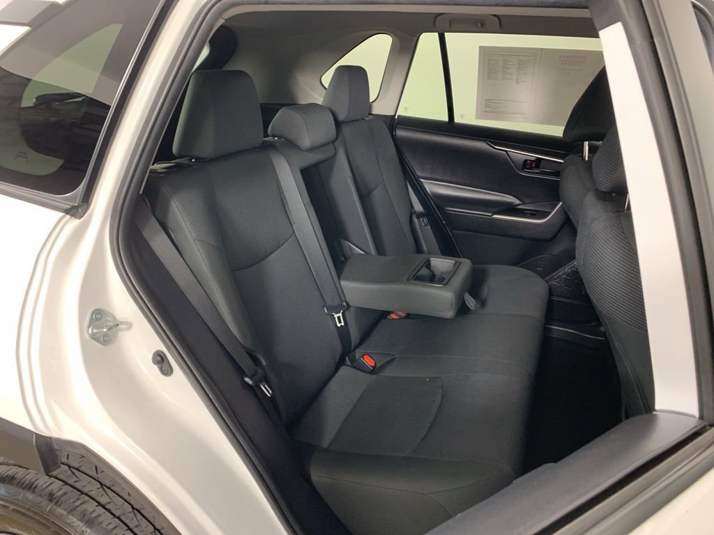 Used 2024 Toyota RAV4 LE AWD/4WD image 34
