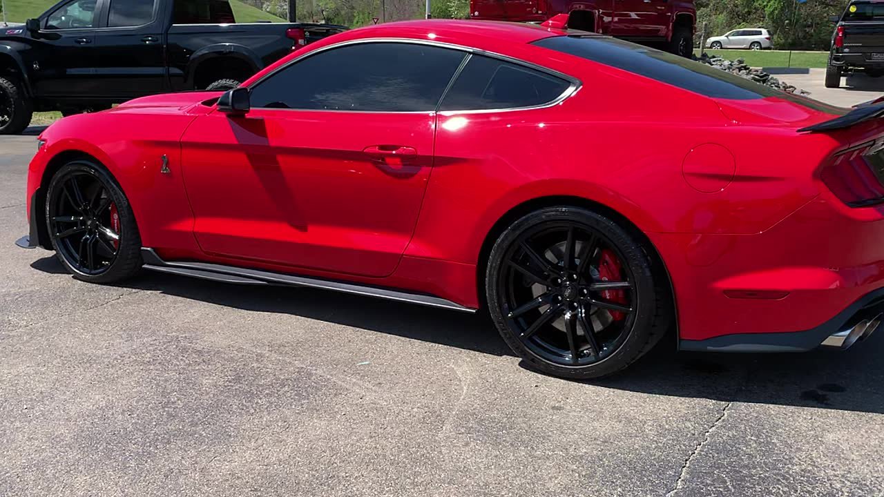 Used 2021 Ford Mustang Shelby GT500 w/ Technology Package RWD image 4