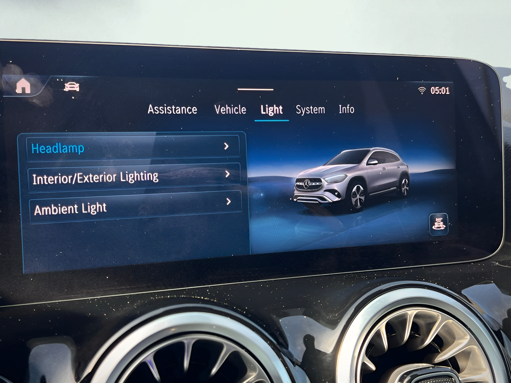 Used 2024 Mercedes-Benz GLA 250 image 52