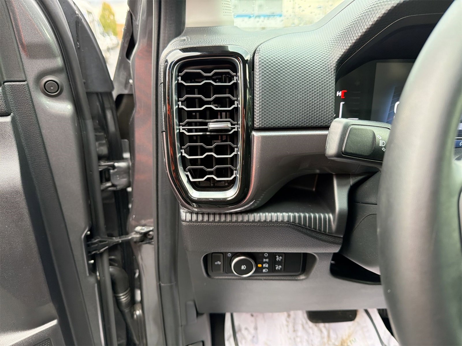 Used 2024 Ford Ranger XLT w/ Equipment Group 301A High image 16