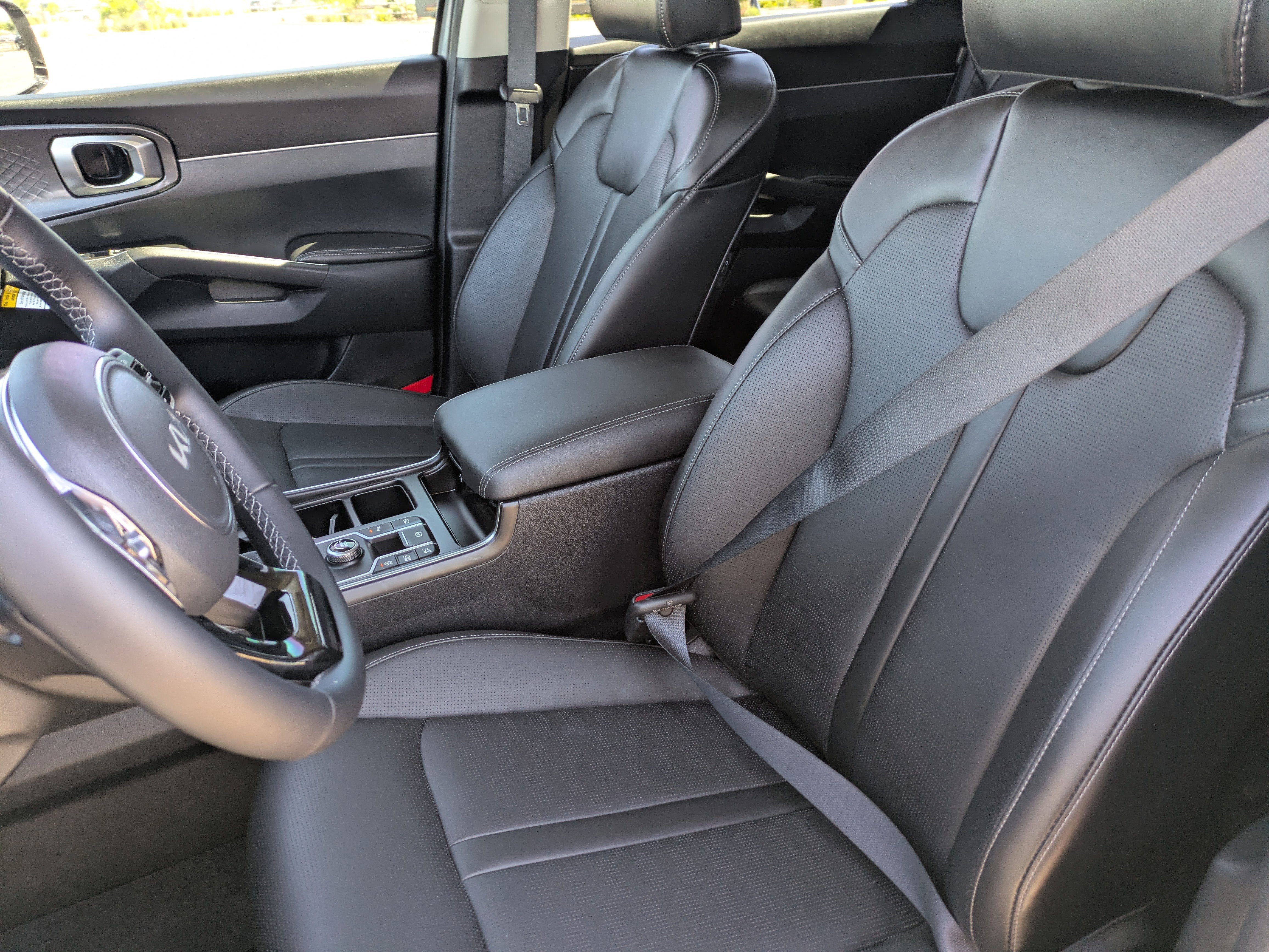 Certified 2025 Kia Sorento S w/ Panoramic Sunroof Package image 27