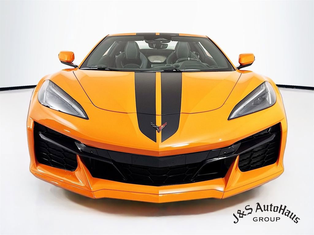 Used 2024 Chevrolet Corvette Z06 RWD image 2