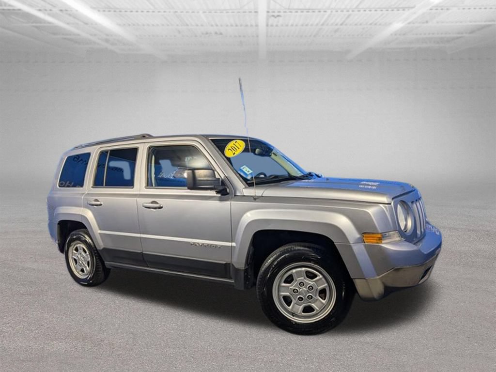 Used 2017 Jeep Patriot Sport w/ Power Value Group FWD image 3