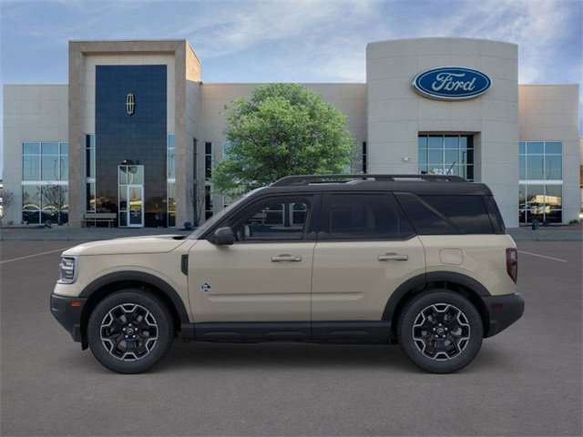 New 2025 Ford Bronco Sport Outer Banks image 3