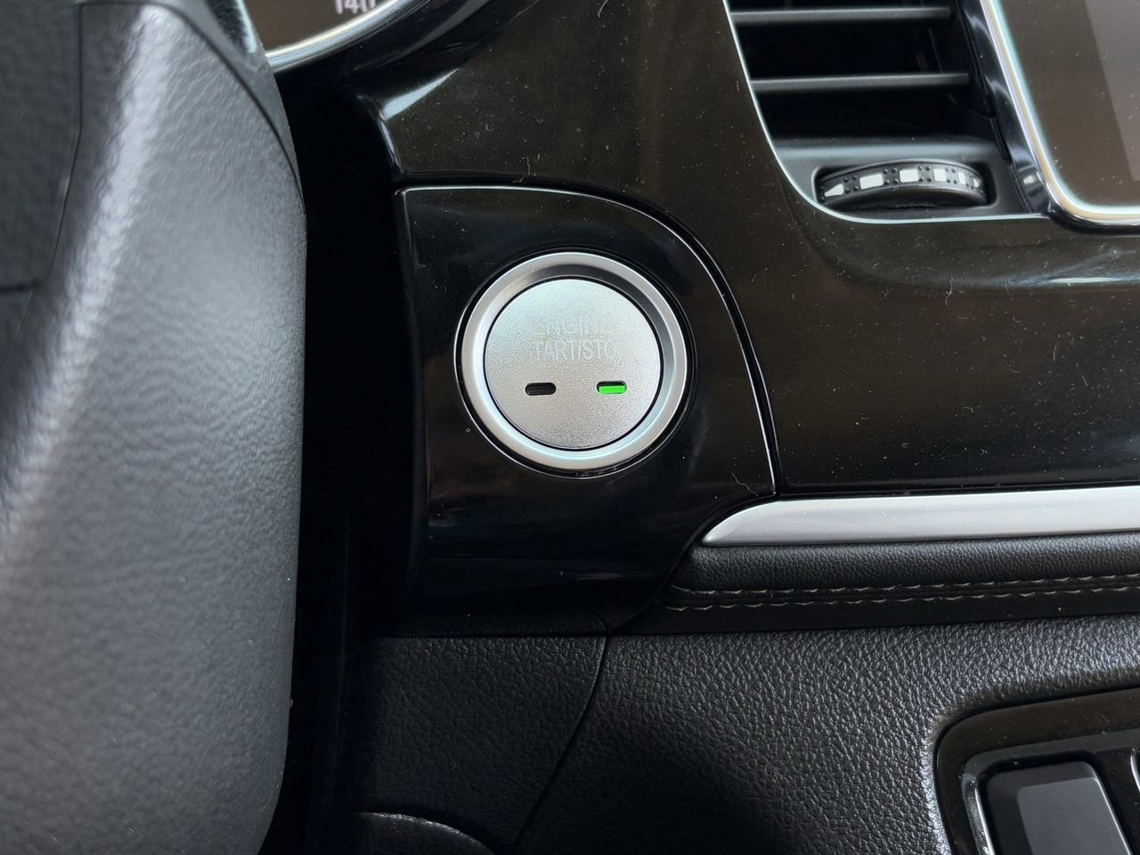 Used 2021 Buick Encore Preferred w/ Safety Package image 17