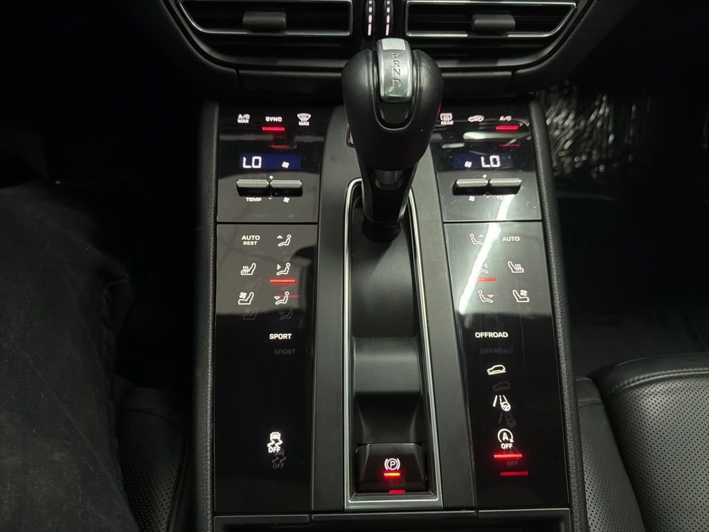 Used 2022 Porsche Macan image 34