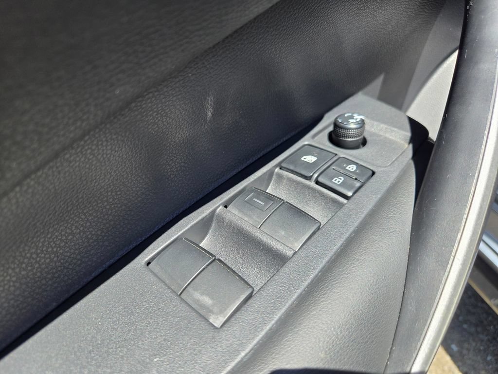 Used 2021 Toyota Corolla SE w/ Carpet Mat Package (TMS) FWD image 14