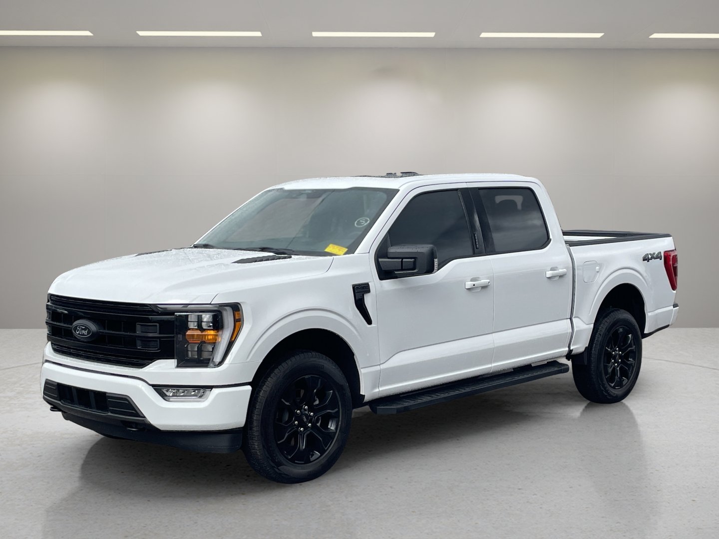 Used 2022 Ford F150 XLT w/ Equipment Group 302A High AWD/4WD image 3