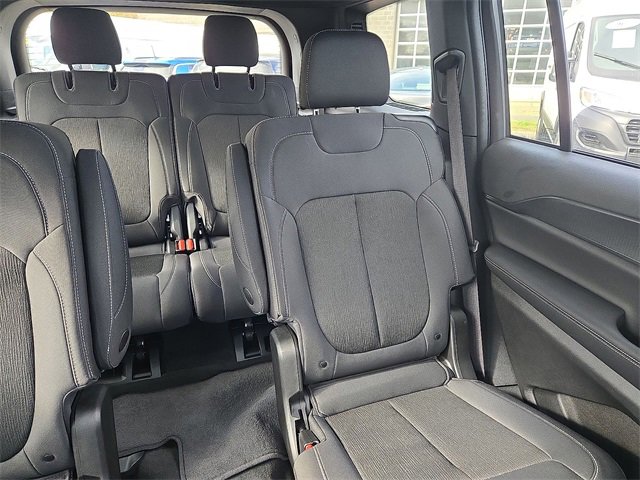 Used 2024 Jeep Grand Cherokee L Laredo w/ Luxury Tech Group I image 14