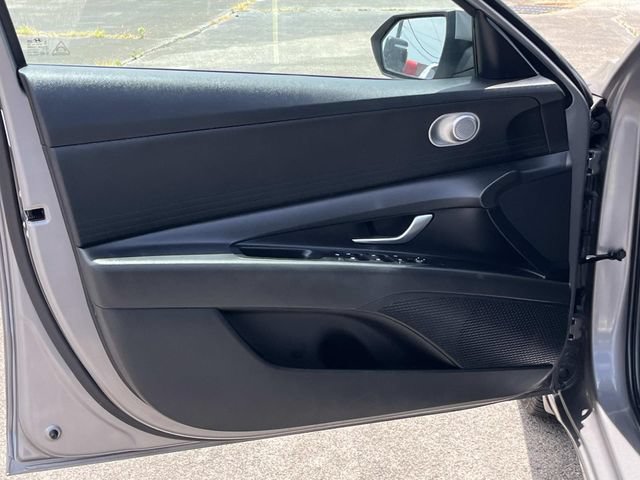 Used 2023 Hyundai Elantra SEL FWD image 23