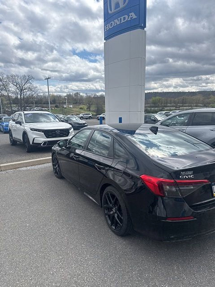 Used 2023 Honda Civic Sport image 12