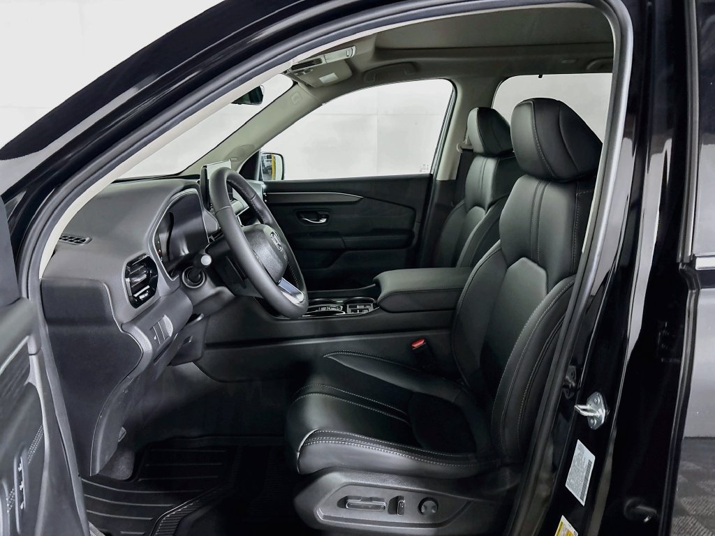 New 2026 Honda Pilot Touring image 11