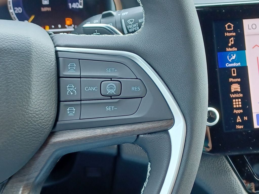 New 2026 Jeep Grand Cherokee Limited AWD/4WD image 15